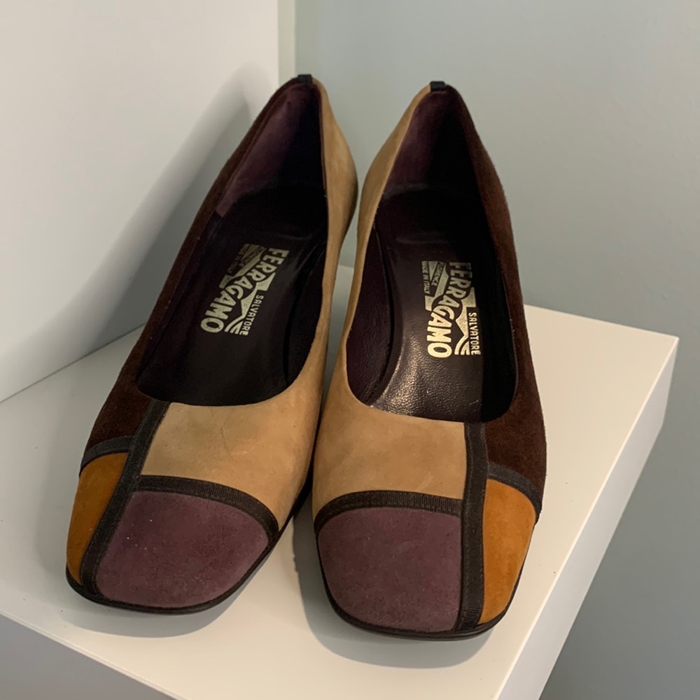 Vintage Salvatore Ferragamo pumps